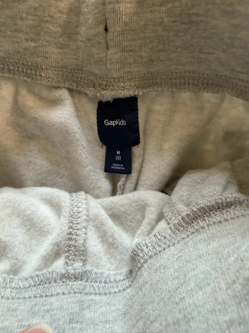 Gap Kids Boys‎ Medium Gray Fleece Shorts Logo Graphic Raw Hem Sweatshorts